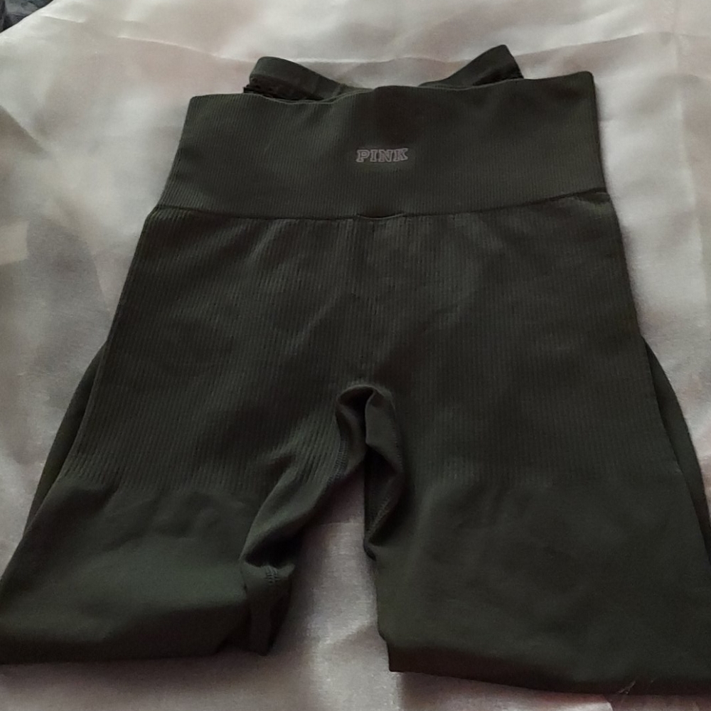 PINK VICTORIA  SECRET LEGGINGS ULTIMATE XS